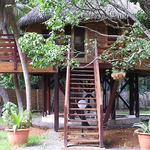  Chalet Insolite Ara Wakan / Ma