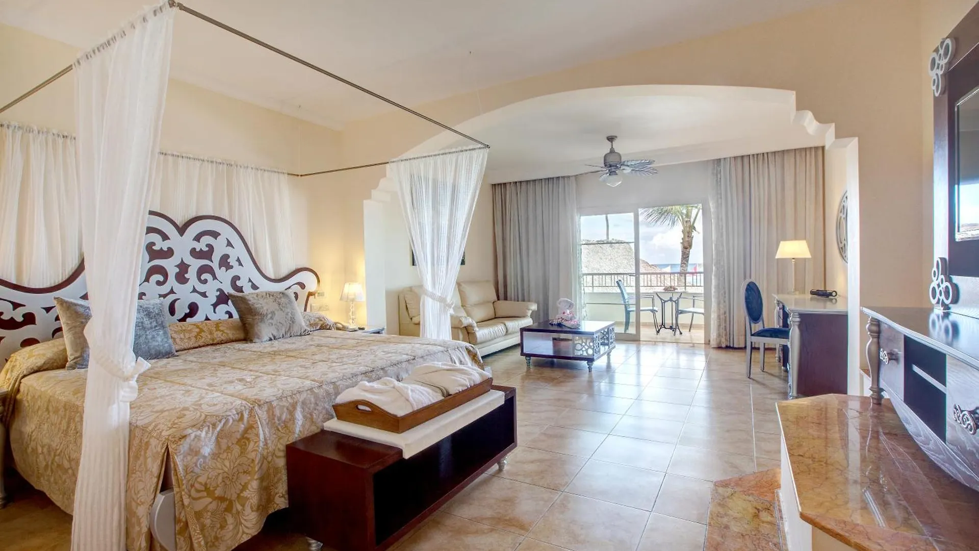 Majestic Colonial Punta Cana (Adults Only)
